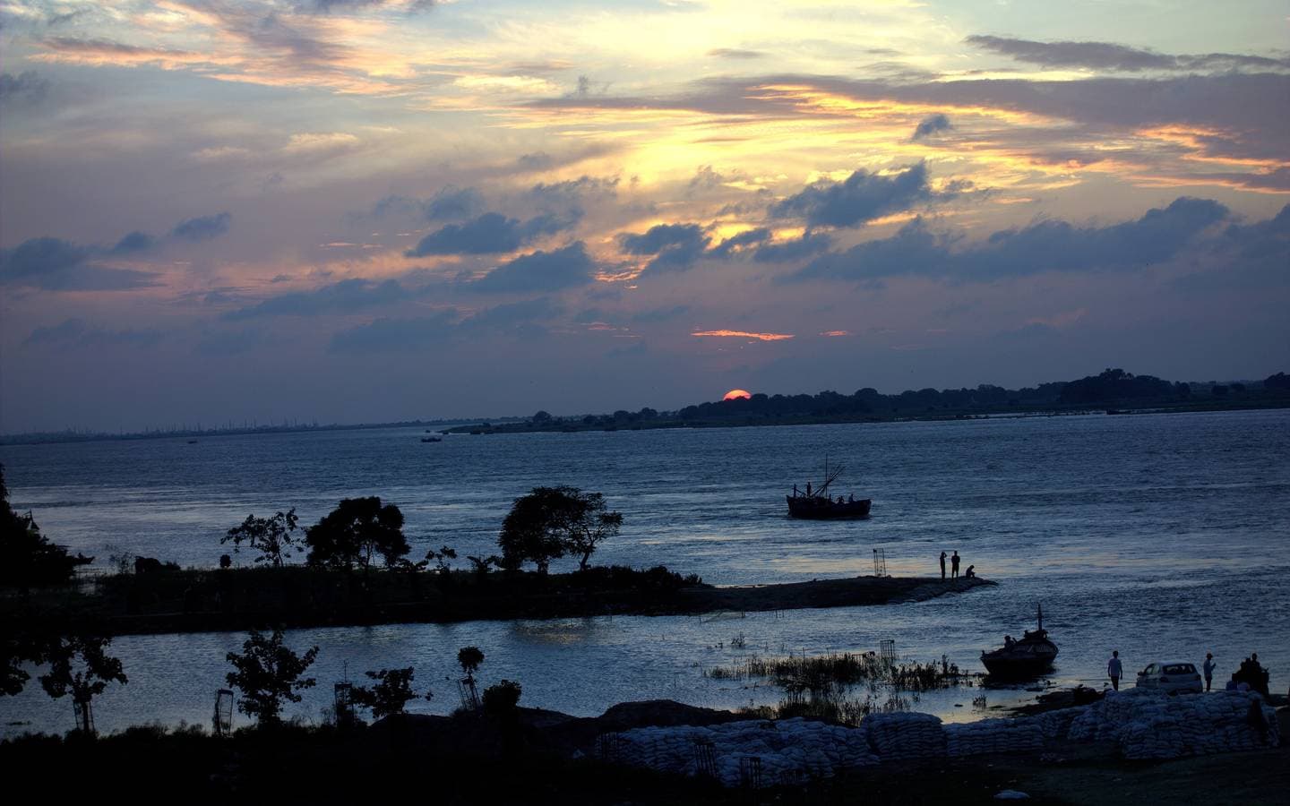 The Ganga at sunset, from Patna
